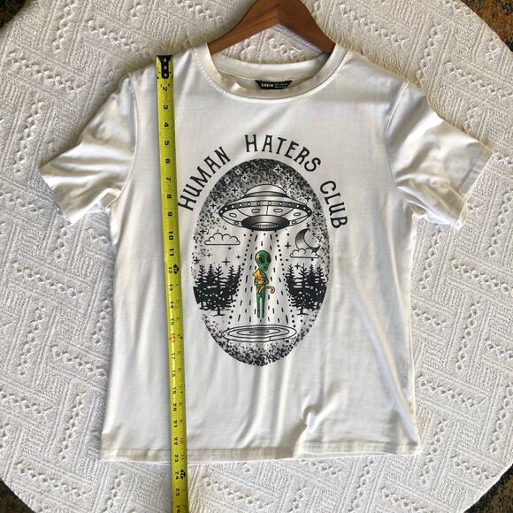Human Haters Club Alien Cat White Graphic T-shirt Women’s Medium Avant Garde - Picture 10 of 11